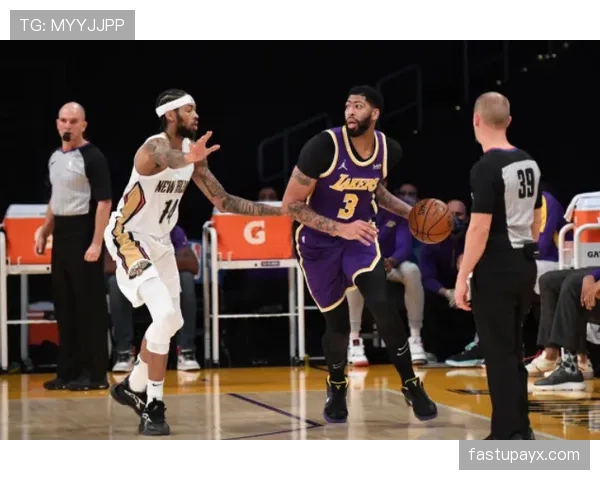 雷吉纳控球能力惊艳全场，攻防转换效率稳步提升