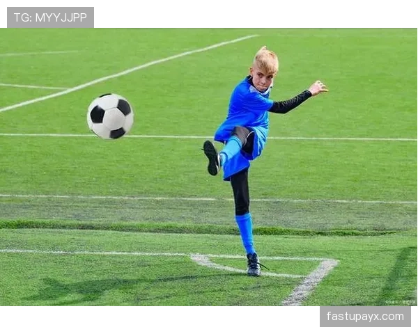 角球判定规则拆解:什么情况下必须判给进攻方角球? 角球判定规则拆解:什么情况下必须判给进攻方角球?