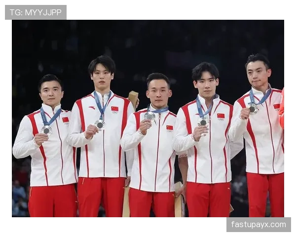 肖若腾赛场上狠起来真不像话，私底下却爱摆弄宠物跟煲剧？